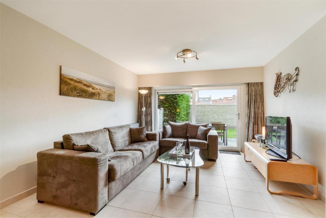Luxury Apartment With Garden Close To The Beach Oostende Eksteriør billede