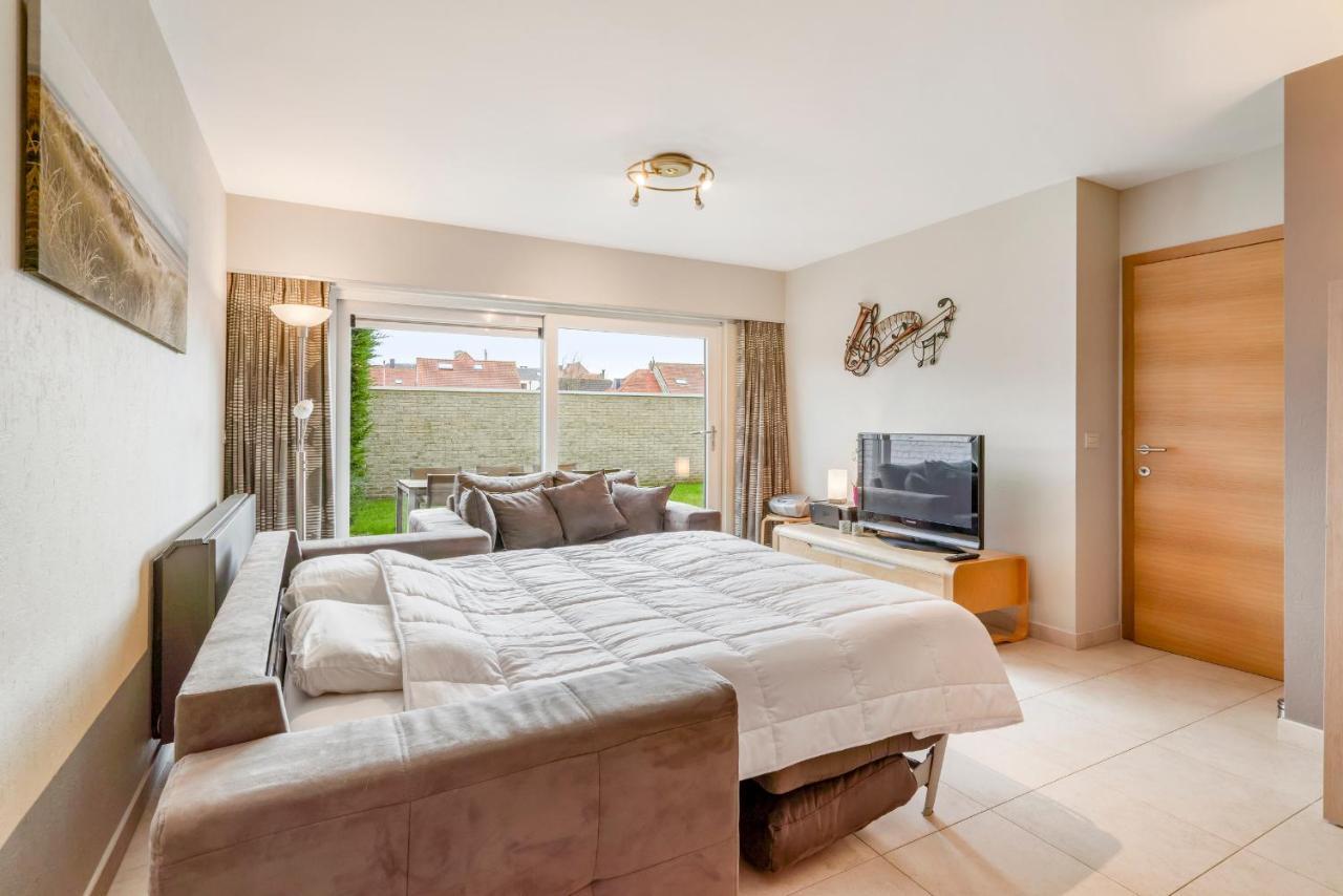 Luxury Apartment With Garden Close To The Beach Oostende Eksteriør billede