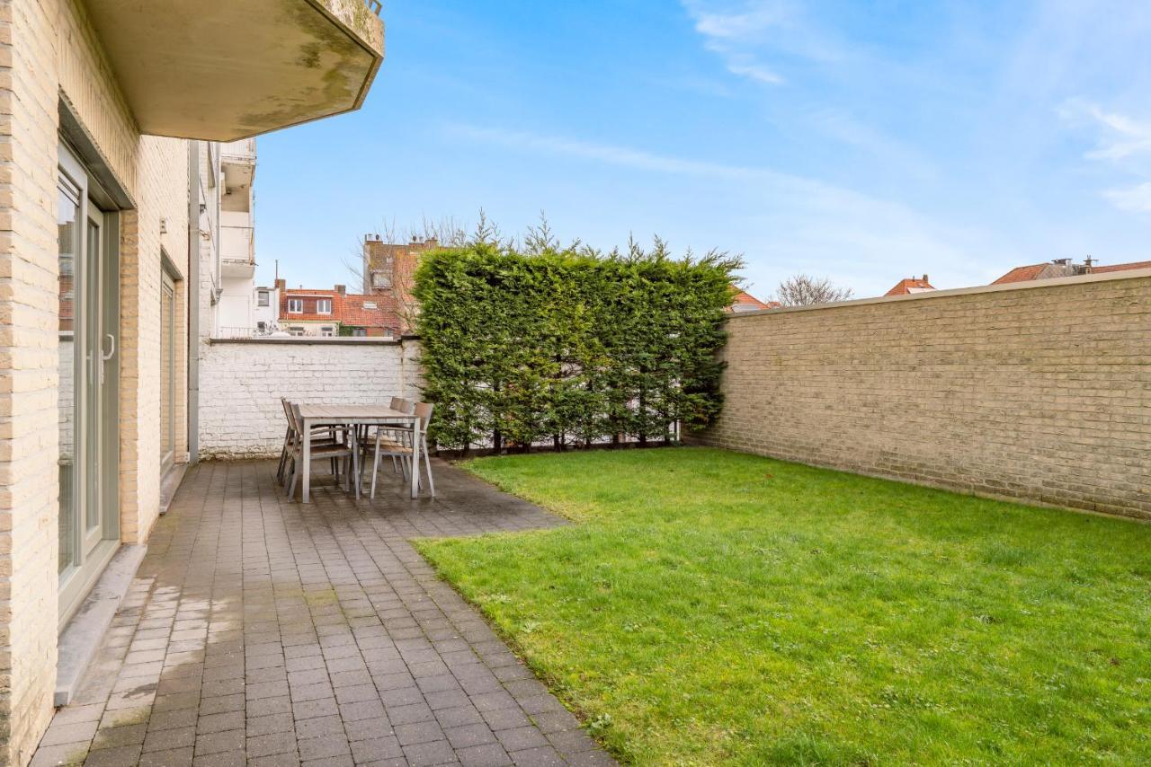 Luxury Apartment With Garden Close To The Beach Oostende Eksteriør billede