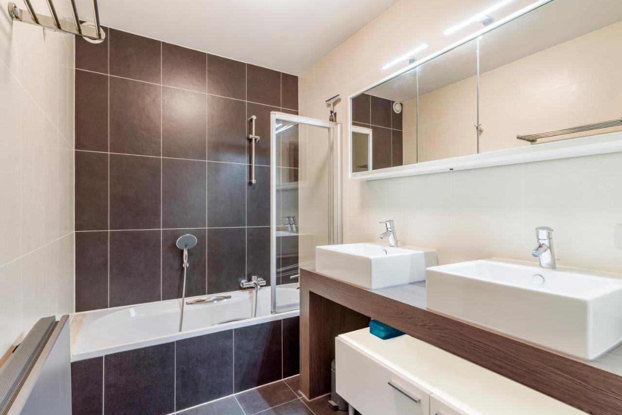Luxury Apartment With Garden Close To The Beach Oostende Eksteriør billede