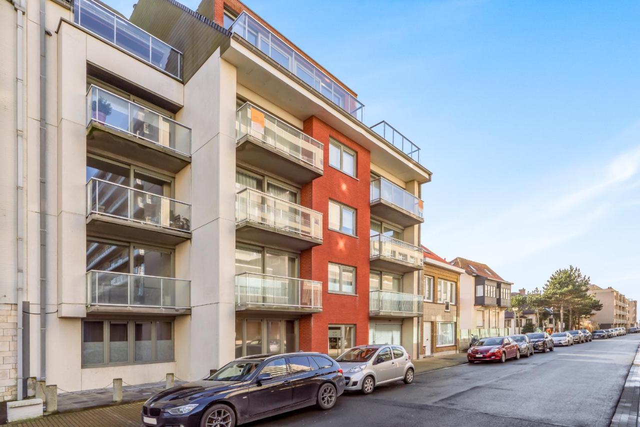 Luxury Apartment With Garden Close To The Beach Oostende Eksteriør billede